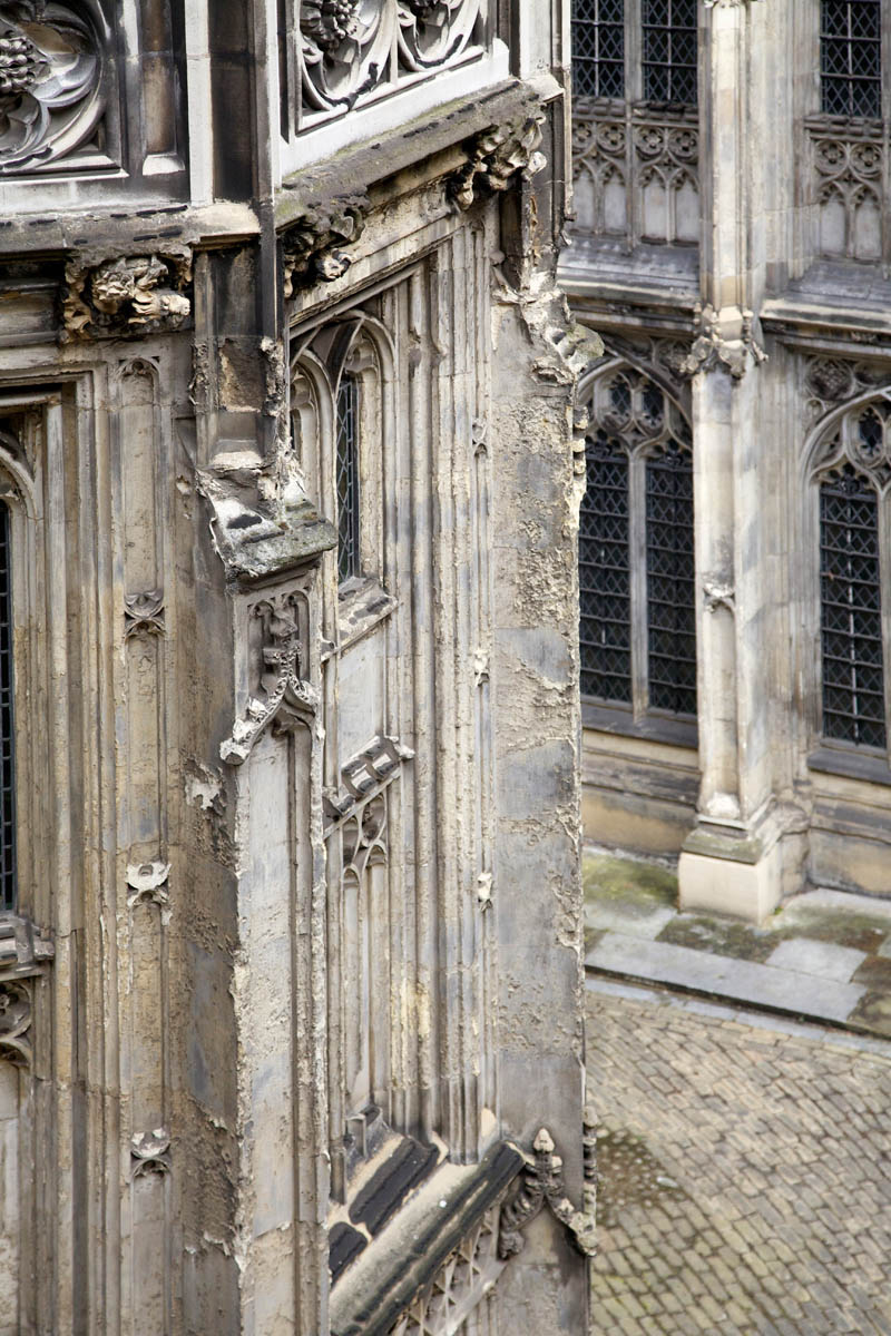 dilapidated stonework in Cloister Court © UK Parliament
