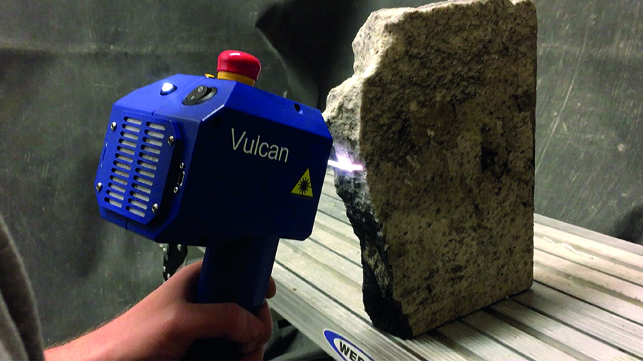 Stone cleaning using the Vulcan laser