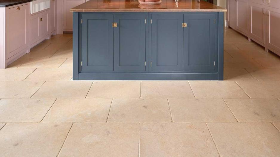 Buscot Limestone Tumbled floor