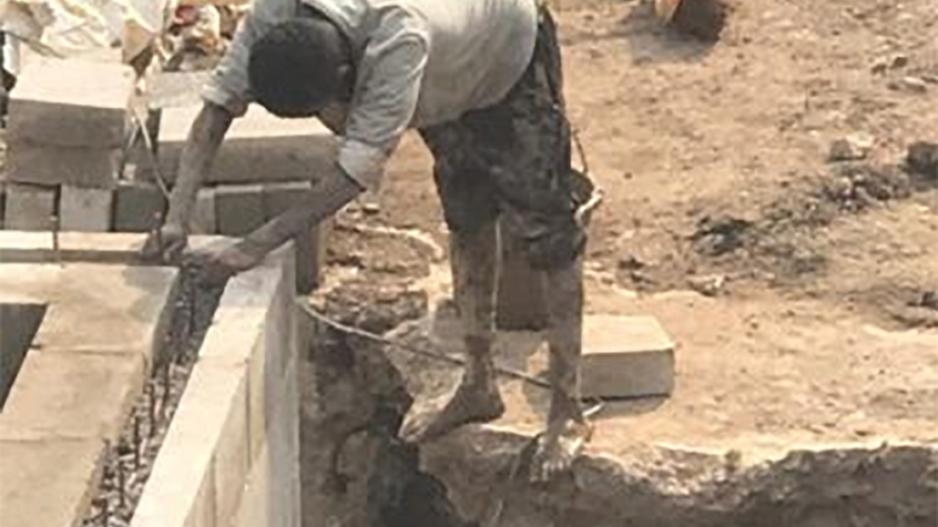 Barefoot with no PPE onsite in Manchester